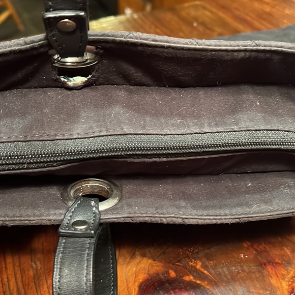 LL Bean Weekend Tote Quilted Leather Handles - Picture 5 of 6